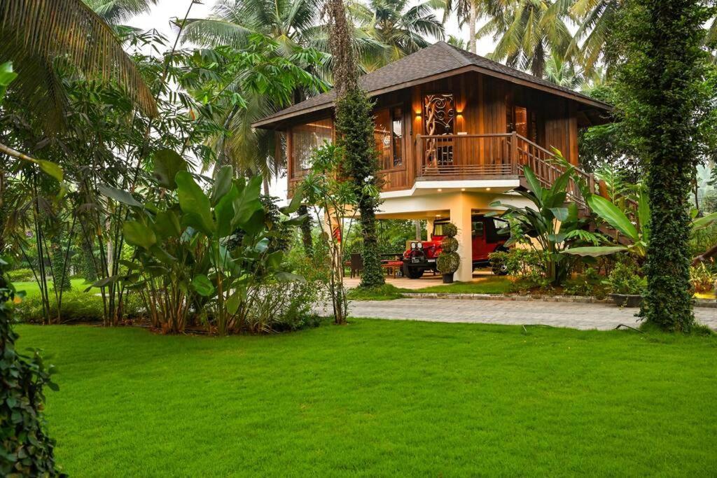 Villa Woods & Palms Pollāchi Exterior foto